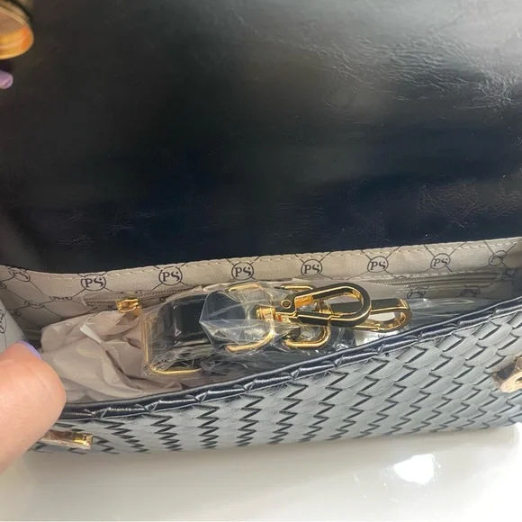 PrettySimple Black Woven Handbag - Picture 5 of 5